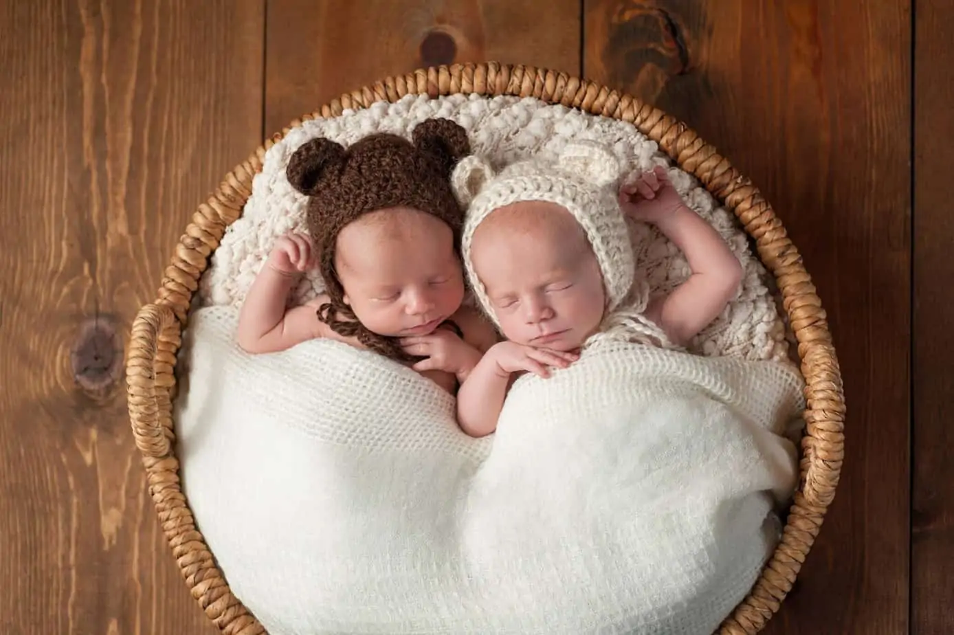 5 Must-Know Tips to Surviving the First Year with Twins