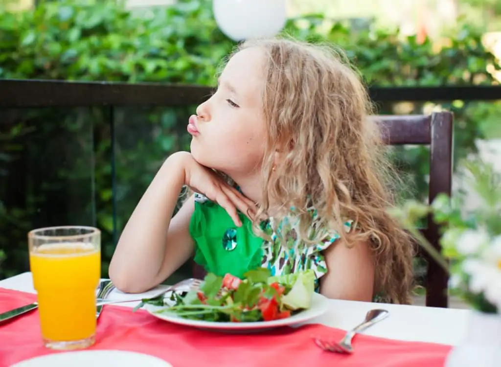 Learn two surprisingly simple tricks that will get kids to eat vegetables - willingly! 