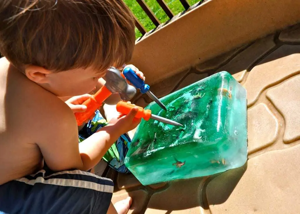 50 Summer Activities and Experiments for Kids to Explore and Learn During the Summer. 50 Activities and Experiments with Food, Nature, Science and Exploratory Experiments Kids will Love. Easy Set up Activities and Fun Experiments for Kids.