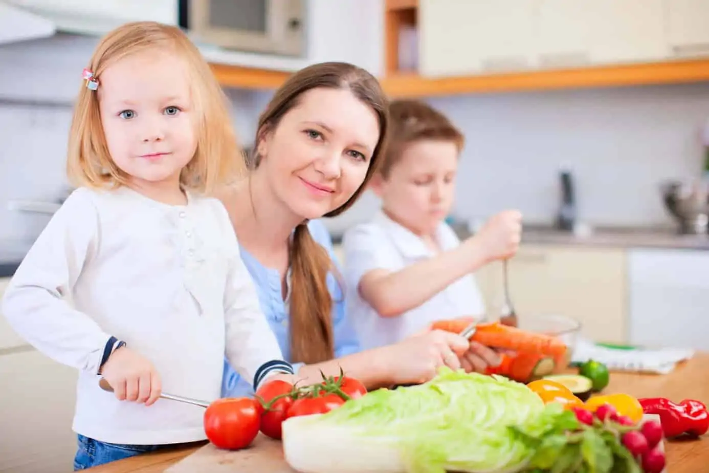 Meal Planning will efficiently transform the 5 o'clock hour into a well oiled machine without stress or scrambling to search through your pantry. Meal planning takes the guess work out of your evenings and makes grocery shopping a breeze.