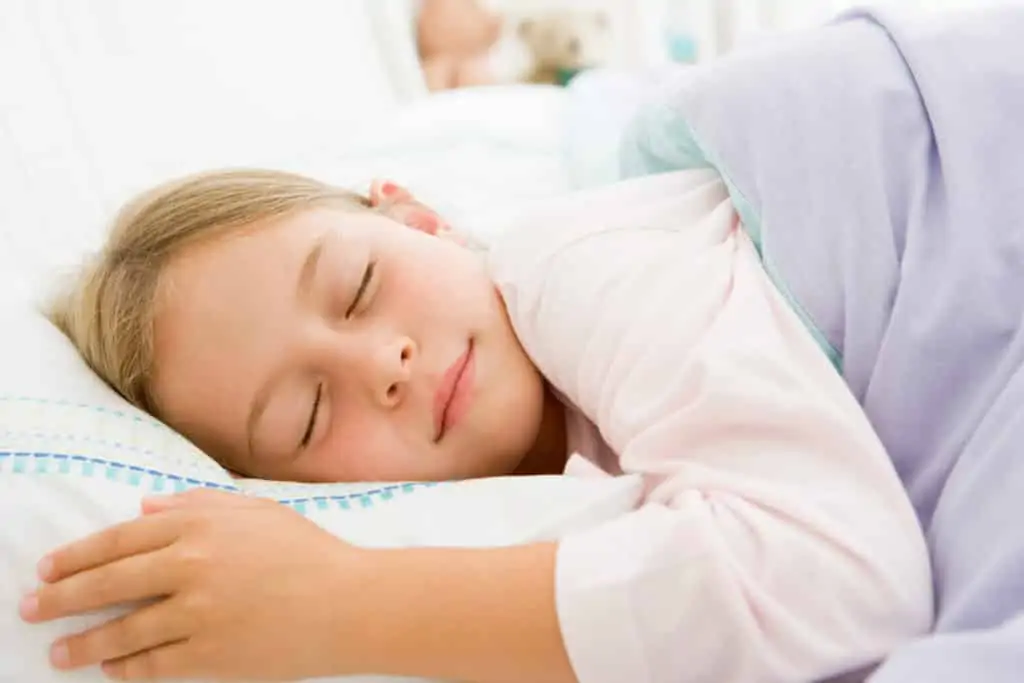 Does your child try everything in their power to stay up later at night? Bedtime stalling is tough but here are 7 ways to stop this common bedtime battle. 7 Ways to Beat Bedtime Stalling with Young Kids and squash bedtime power struggles forever.