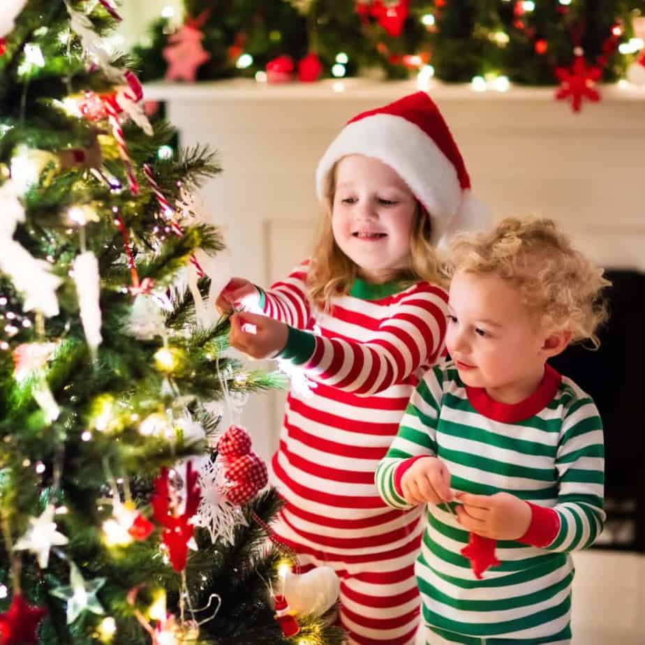 Sibling Christmas Traditions: Make December 2024 Even More Magical
