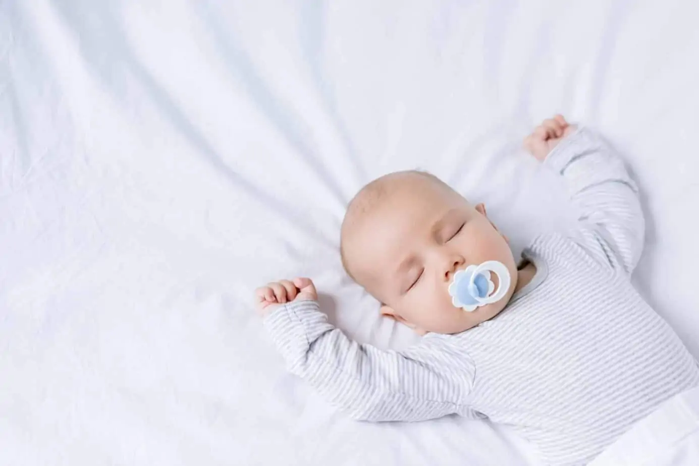 7 Gentle Ways to Help Your Baby to Sleep Through The Night. Teach Your baby to sleep through the night on their own. Get Your baby to start sleeping through the night with these 7 gentle methods. Gentle Parenting ways to help your baby to sleep through the night on their own. Get Your baby to start sleeping through the night without crying it out.