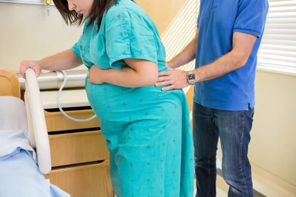 Do you have birth preferences you'd like the hospital staff, your doctor and medical team to honor during labor & delivery? Includes a sample birth plan & blank birth plan to fill out. Read what goes into a birth plan including labor preferences, delivery preferences, and baby feeding and baby care after delivery.