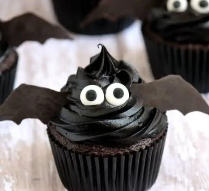 Bat Cupcakes for Halloween