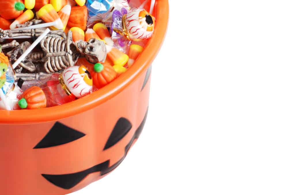 Healthier Halloween Candy Choices to Satisfy Your Sweet Tooth