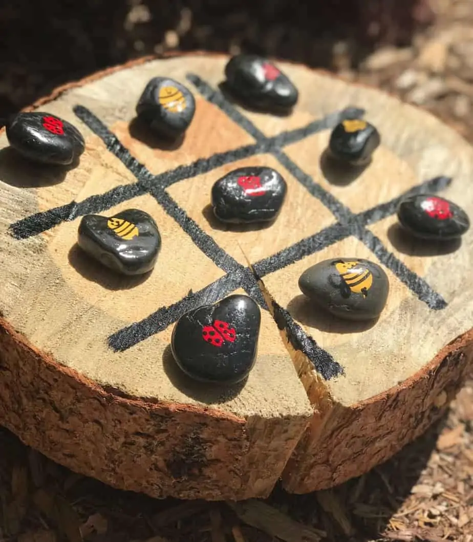 Tree Stump Tic Tac Toe a fun backyard game