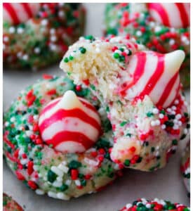 35 Fun & Easy Christmas Treats to Make With Your Family