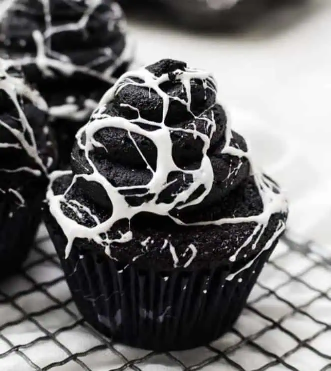 spiderweb cupcake for Halloween