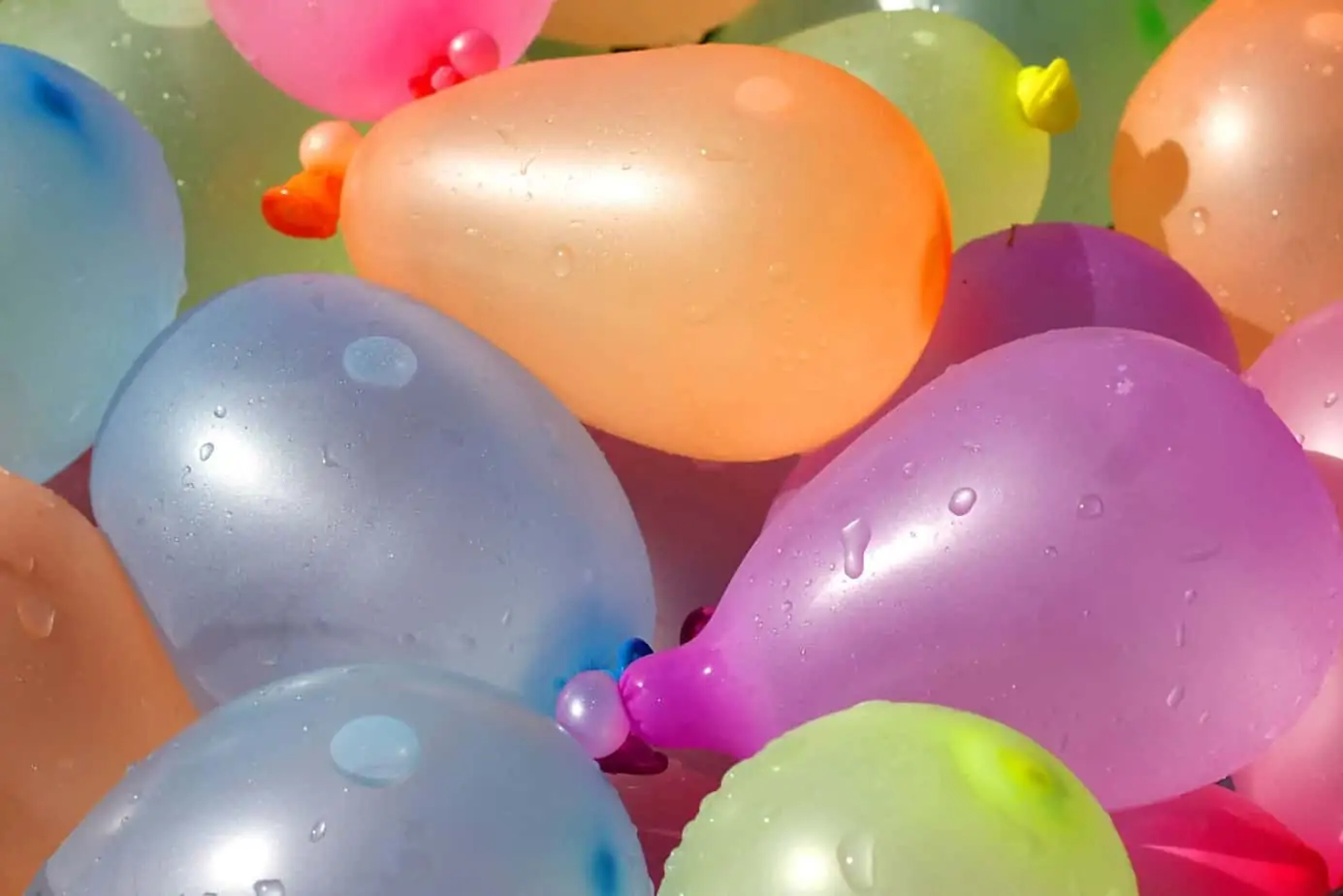water balloons are a fun outdoor activity for kids